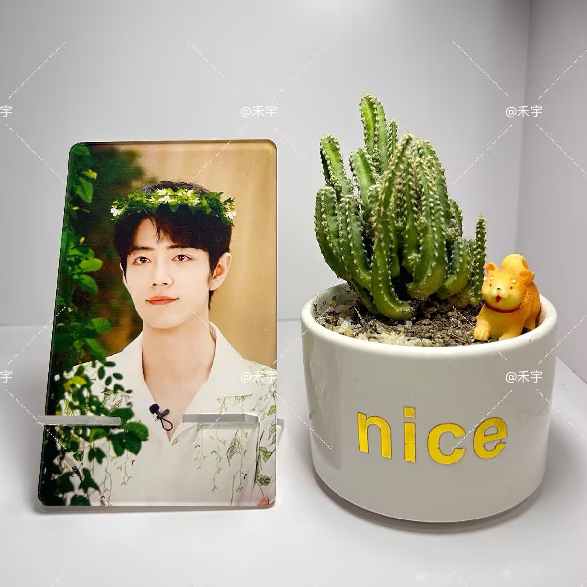 Xiao Zhan's mobile phone stand - đánh giá và giá Accessories With Watch