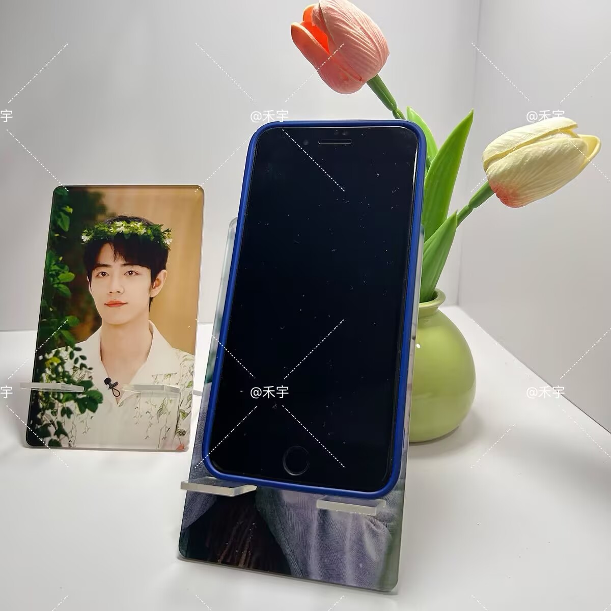 Xiao Zhan's mobile phone stand - đánh giá và giá Accessories With Watch