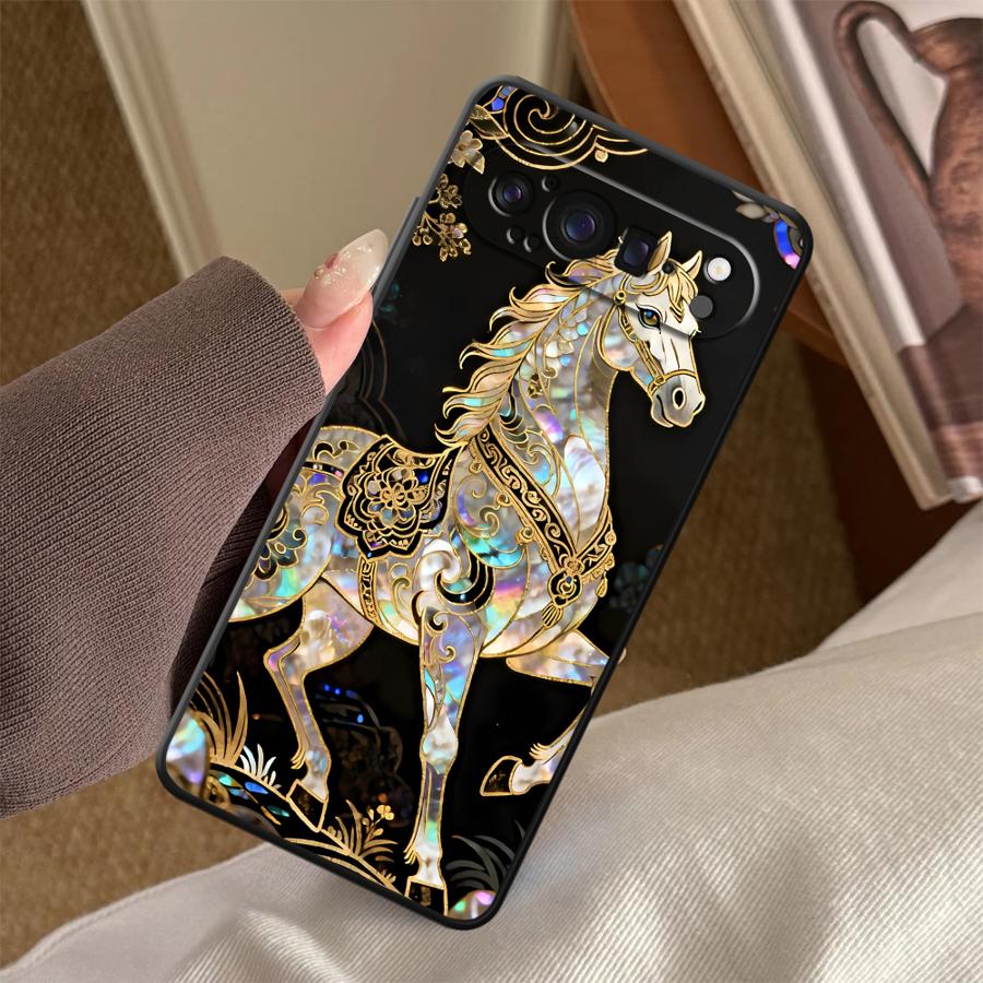 Lucky Horse Funda Phone Cover  - đánh giá và giá Google Pixel 9